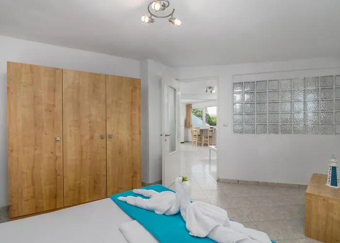 Апартаменты Kanava Seafront I *